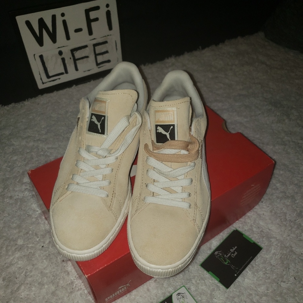 Puma sneakers